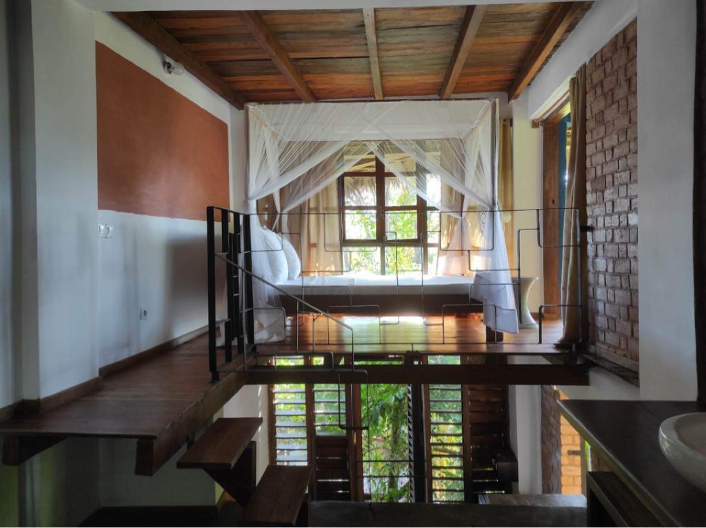 http://www.moemoealodge.com/wp-content/uploads/2023/06/Chambre-climatisee-6.jpg